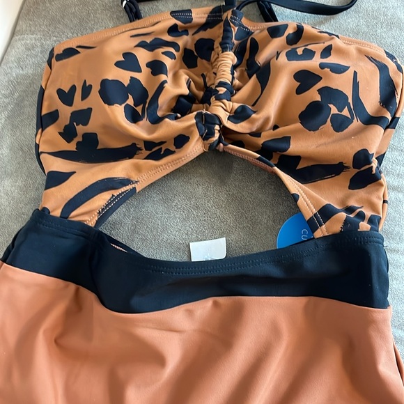 CUPSHE New one piece  Black & Brown  Swimsuit. - Picture 3 of 8